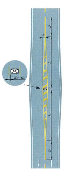 双向两车行道道路接近道路中心障碍物标线设置示例