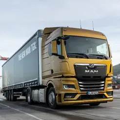 终极欧洲卡车模拟器游戏3D：成为真正的卡车司机‬iPhone版